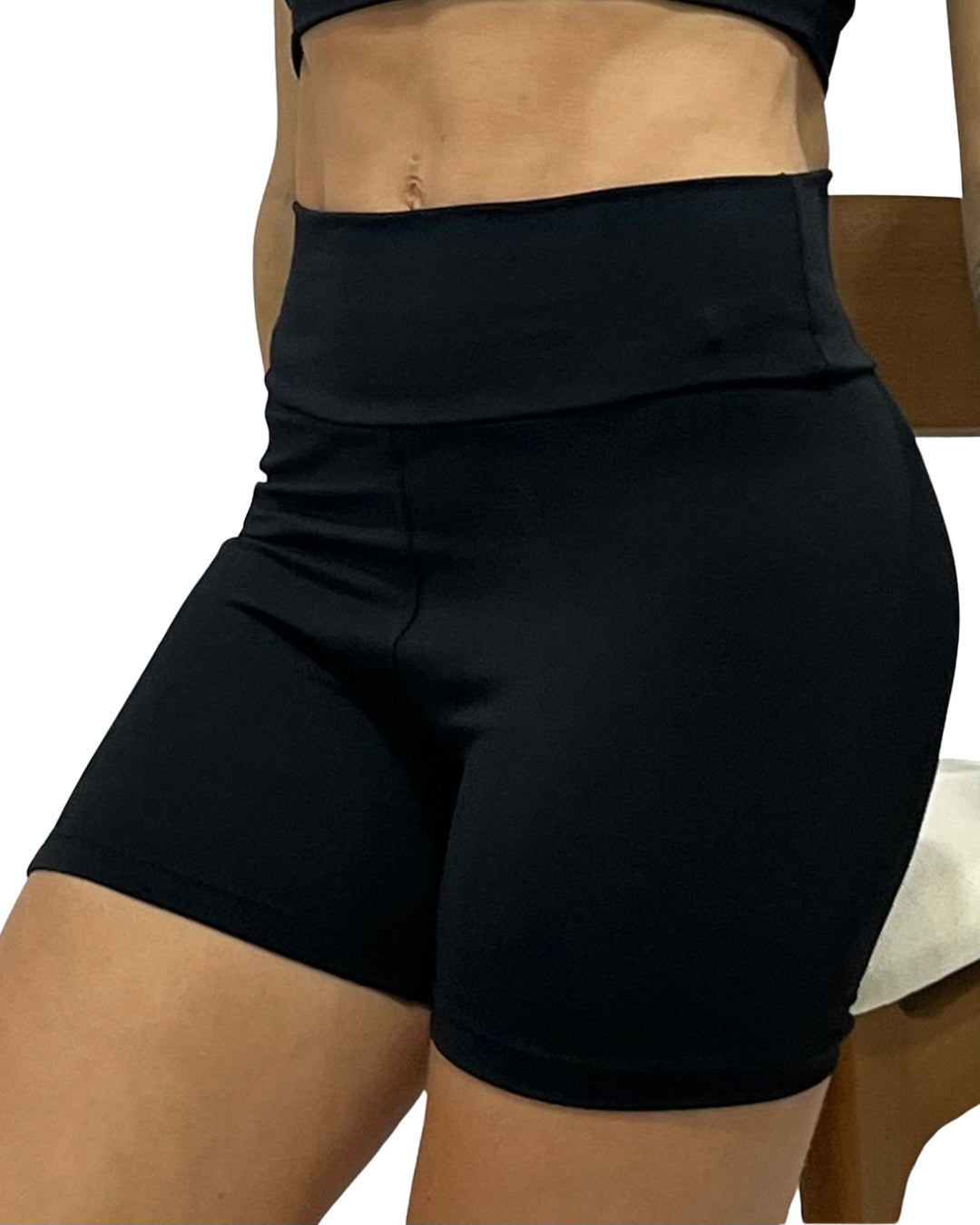 Shorts com bolso lateral