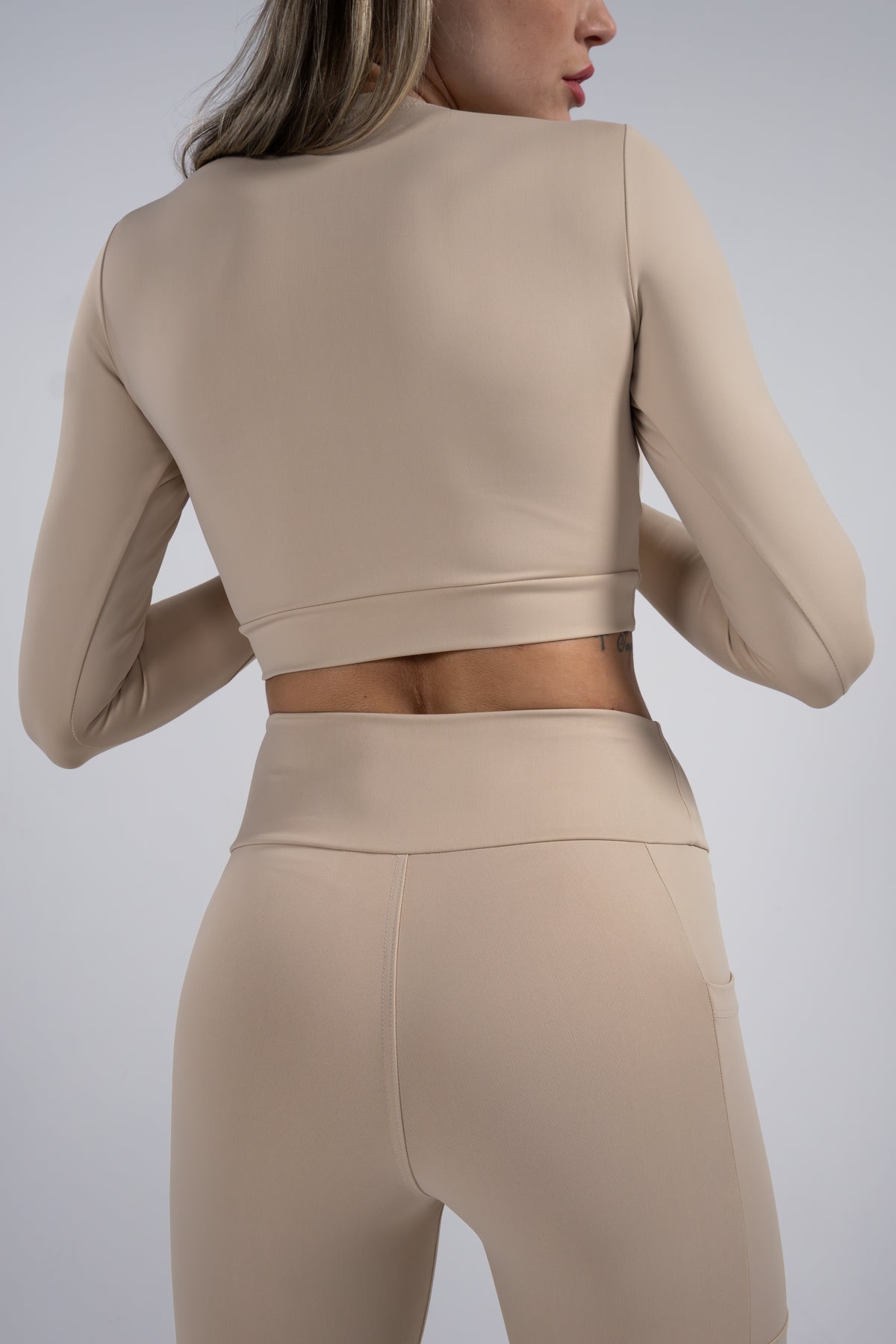 Cropped com dedal